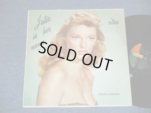 画像1: JULIE LONDON - JULIE IS HER NAME ( DEBUT ALBUM )  (E+/Ex++ Looks:Ex+) / 1960 US AMERICA ORIGINAL MONO "2nd Press NON-Credit Front Cover""2nd Press Un-Glossy Jcaket " "3rd Press BACK Cover" "2nd PRESS Color LIBERTY LABEL" Used LP  