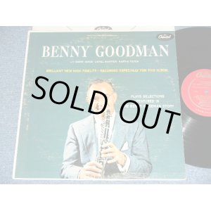 画像: BENNY GOODMAN - PLAYS SELLECTIONS FEATURED IN THE BENNY GOODMAN STORY / 1956 US ORIGINAL Early Press Maroon With Gold Printed Label MONO LP  