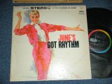 画像: JUNE CHRISTY - JUNE'S GOT RHYTHM (VG+++/Ex)/ 1958 US AMERICA ORIGINAL  1st Press "BLACK with RAINBOW CAPITOL Logo on LEFT Label" STEREO LP 