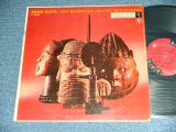 画像: ART BLAKEY And THE JAZZ MESSENGERS - DRUM SUITE (Ex/Ex+,VG+++)  / 1957 US AMERICA ORIGINAL "6 EYES Label" MONO Used LP 