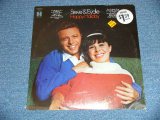 画像: STEVE LAWRENCE & EYDIE GORME - HAPPY HOLIDAY ( SEALED) / 1969 US AMERICA "Brand New SEALED"  LP  Found DEAD STOCK 