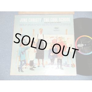 画像: JUNE CHRISTY -  THE COOL SCHOOL ( Ex,VG+++/Ex+++) / 1960 US AMERICA ORIGINAL 1st press "BLACK with RAINBOW & LOGO on LEFT Label" MONO Used LP 