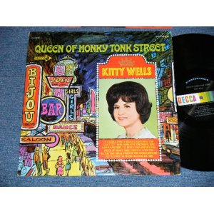 画像: KITTY WELLS - QUEEN OF THE HONKY TONK STREET ( Ex+++/Ex+++ ) / 1967 US AMERICA ORIGINAL STEREO  Used LP  