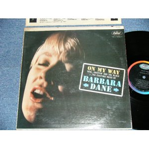 画像: BARBARA DANE - ON MY WAY  ( Ex,VG+ / Ex+ Looks: Ex )  / 1962 US AMERICA ORIGINAL "BLACK with RAINBOW Ring CAPITOL Logo on TOP Label" MONO  Used LP  