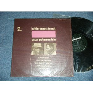 画像: OSCAR PERERSON - WITH RESPECT TO NAT ( NAT KING TRIBUTE ALBUM ) ( MINT-/Ex+++ Looks:MINT- ) / 1966 US ORIGINAL STEREO Used LP