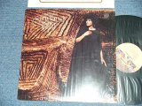 画像: MARGARET SINGANA - TRIBAL FENCE  ( MINT-/MINT- )   / 1977 US AMERICA ORIGINAL "PROMO"  Used LP