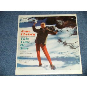 画像: JUNE CHRISTY -  THIS TIME OF YEAR   ( Ex+++/MINT-) / 1961 US AMERICA ORIGINAL 1st press "BLACK with RAINBOW & LOGO on LEFT Label" MONO Used LP 