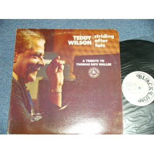 画像: TEDDY WILSON - STRIDING AFTER FATS .(Ex/Ex Cut Out, EDSP) / 1970's  US AMERICA ORIGINAL  Used   LP