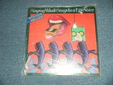 画像: STEVEN MILLER - SINGING WHALE SONGS IN A LOW VOICE  (SEALED )  / 1983 US AMERICA  ORIGINAL  "BRAND NEW SEALED"  LP 