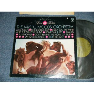 画像: The MYSTIC MOOD ORCHESTRA - LOVE TOKEN ( Ex/MINT-)  / 1972 US AMERICA ORIGINAL 1st Press " GREEN with WB on Top Label"  Used LP  