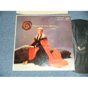 画像: LEE WILEY - WEST OF THE MOON ( Ex+/Ex+++ B-3,4,5:Ex+ ) / 1957 US AMERICA ORIGINAL MONO Used LP