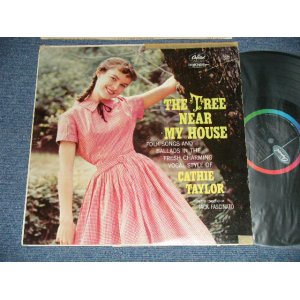 画像: CATHIE TAYLOR - THE TREE NEAR MY HOUSE ( Ex/Ex+ EDSP, Tapeseam ) / 1961US AMERICA ORIGINAL "BLACK with RAINBOW Label CAPITOL Logo on LEFT" MONO Used  LP