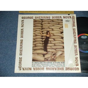 画像: GEORGE SHEARING - SHEARING BOSSA NOVA  (Ex+++/MINT-  BB)  / 1962 US AMERICA "BLACK With RAINBOW CAPITOL Logo on TOP Label"  MONO Used  LP