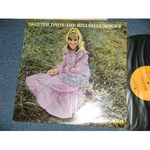 画像: SKEETER DAVIS - THE HILLBILLY SINGER  (Ex+++/MINT-)  / 1973 US AMERICA ORIGINAL  "ORANGE Label" STEREO Used LP