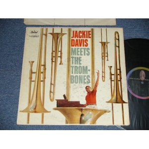 画像: JACKIE DAVIS - MEETS THE TROMBONES  (Ex++/Ex+++)  / 1959 US AMERICA ORIGINAL "BLACK with RAINBOW CAPITOL Logo on LEFT Label" MONO Used LP 