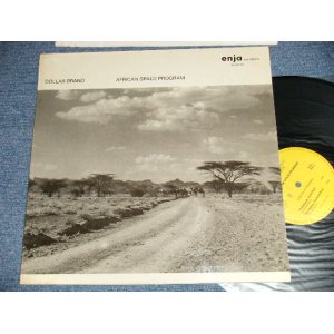 画像: DOLLAR BRAND - AFRICANS SPACE PROGRAM (Ex+++/MINT-) / 1974 WEST-GARMANY GERMAN ORIGINAL Used LP