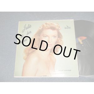 画像: JULIE LONDON - JULIE IS HER NAME (DEBUT ALBUM) (2nd press NON CREDIT "STEREO" Logo on FRONT COVER Version"  and 1st Press Label" and  " UN GLOSSY Jacket" ) ( Ex/Ex++ SWOFC, TEAROFC&BC) / 1960 US AMERICA ORIGINAL STEREO Used LP 