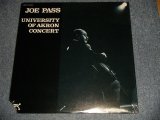 画像: JOE PASS - UNIVERSITY OF AKRON CONCERT (SEALED CUT OUT) / 1986 US AMERICA ORIGINAL "BRAND NEW SEALED"  LP