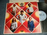 画像: The ELEVENTH HOUSE Featuring LARRY CORYELL - LEVEL ONE (Ex+/Ex++ CUT OUT)  / 1975 US AMERICA ORIGINAL Used LP  