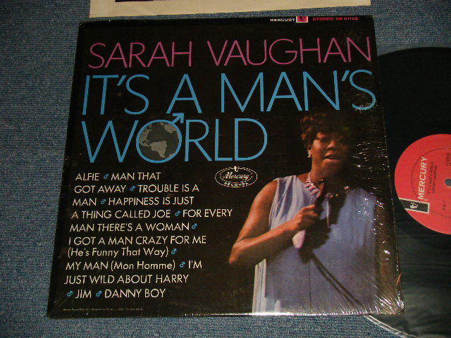 画像1: SARAH VAUGHAN - IT'S A MAN'S WORLD (MINT-/Ex++ Looks:Ex+++) / 1967 US AMERICA ORIGINAL 1st Press "RED Label"  STEREO Used LP 