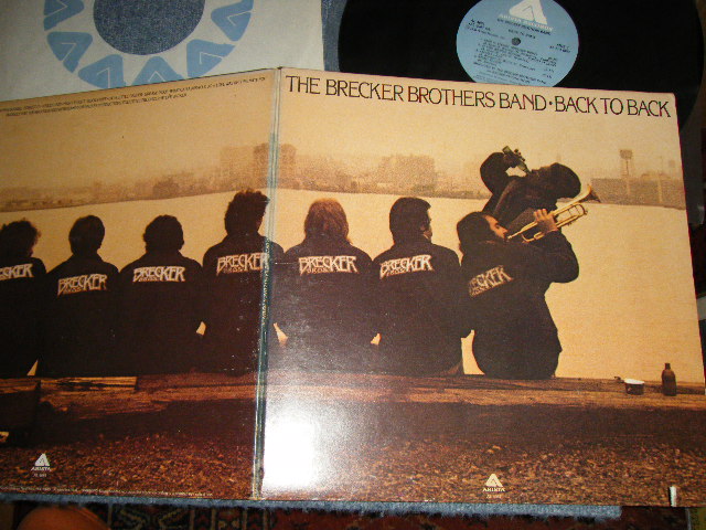 画像1: The BRECKER BROTHERS BAND - BACK TO BACK (MINT-/MINT- Cutout) / 1976 US AMERICA ORIGINAL Used LP